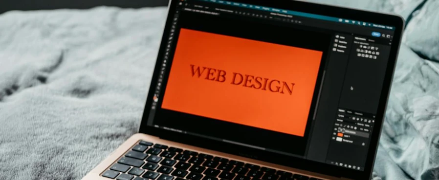 design web sur écran ordinateur